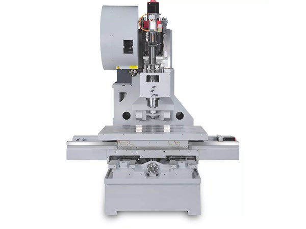 Accuway UM-120B Machining Center BT-40