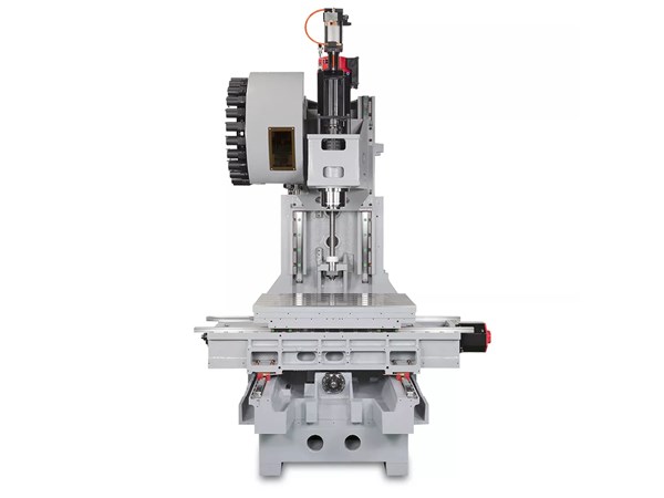 Accuway UM-60 Machining Center BT-40