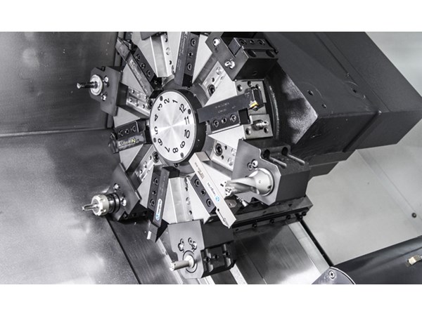 Hyundai Wia SE2200LMC Turning Center