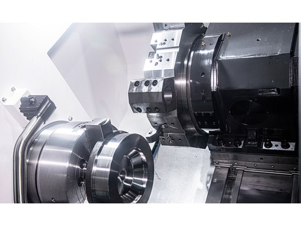 Hyundai Wia L4000MC Turning Center