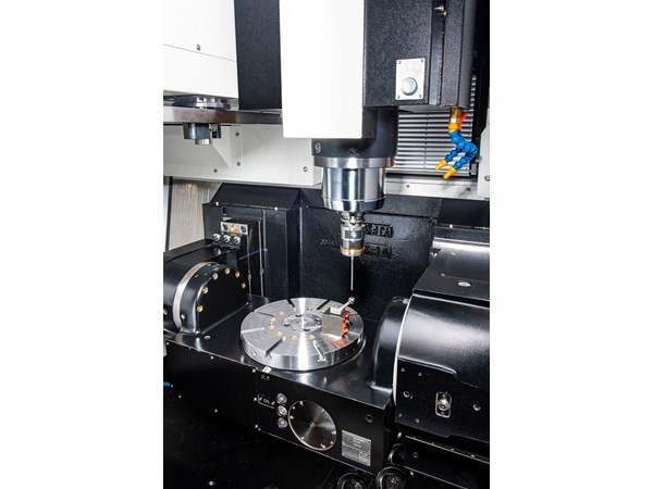 Manford RU-350 5 Axis Machining Center