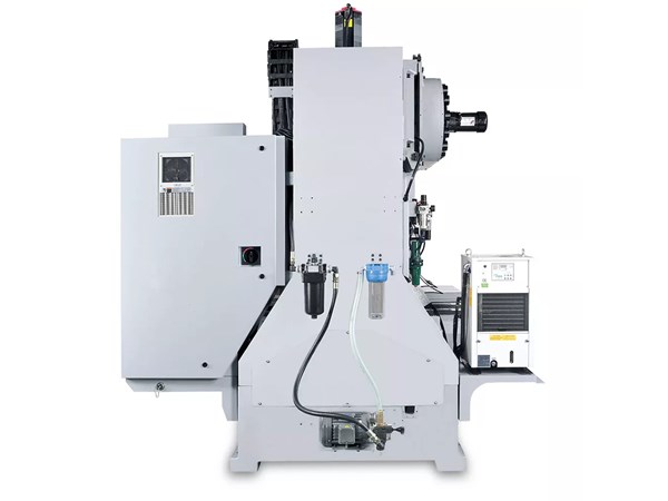 Accuway UM-130W Machining Center BT-50