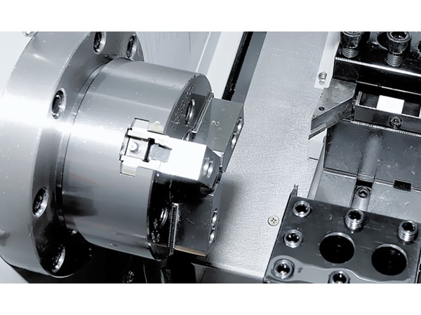 Hyundai Wia KIT4500 Turning Center